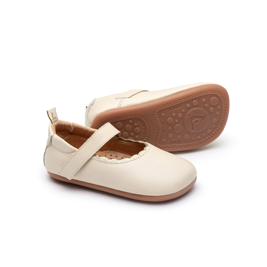 Roundy - Antique White / Champagne